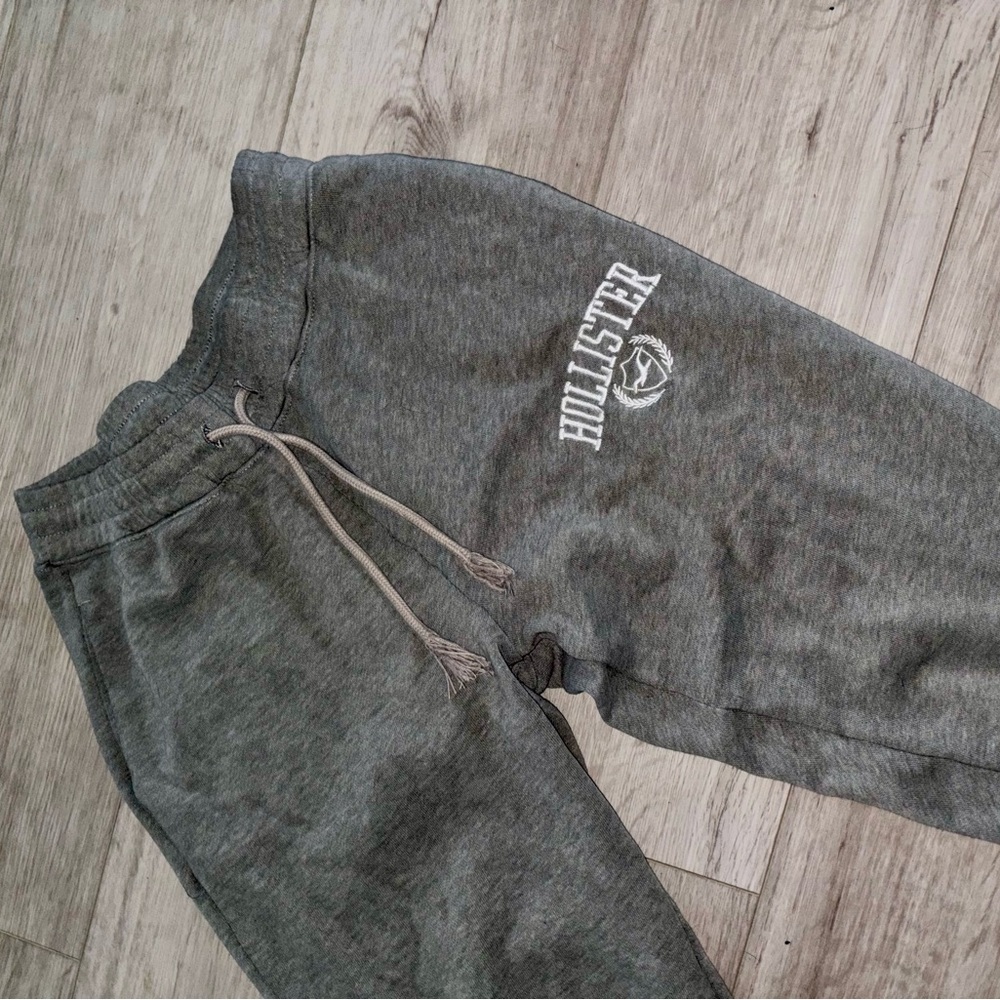 Hollister Charcoal Gray Jogger Sweatpants